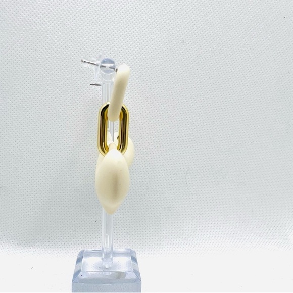 Ivory White Heart and Chain Detail Drop Statement Earrings Feminine Chunky - Picture 8 of 11